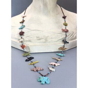 Vintage 70s Zuni Native American Carved Fetish Gemstone Necklace